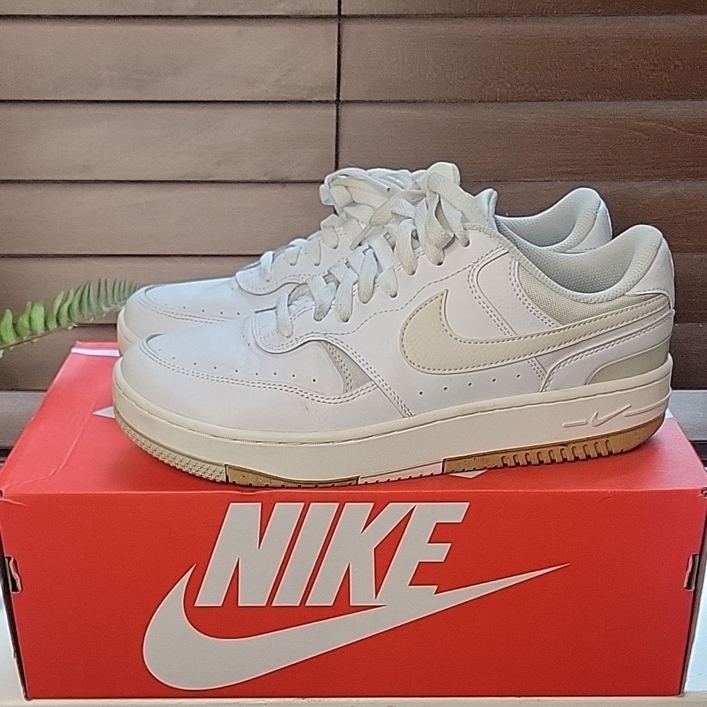 Womens Nike Gamma Force Sneakers